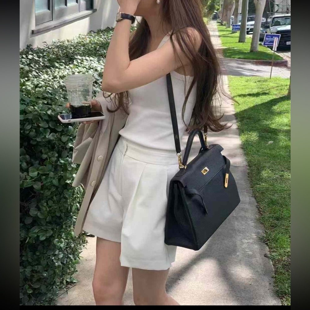 New white short